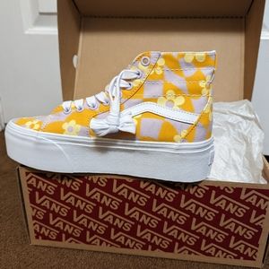 BRAND NEW.. Vans, 7W Sk8-Hi Tapered Checkerboard Floral